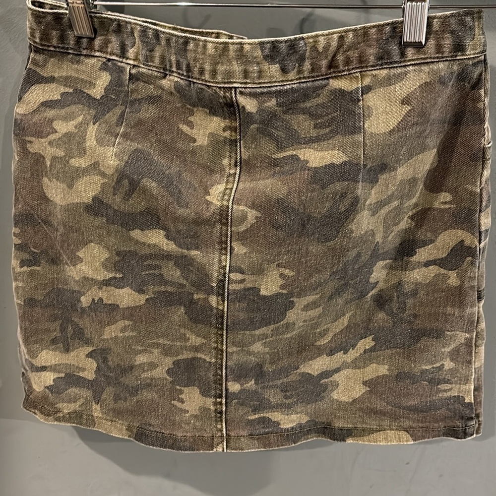 Pookie & Sebastian Camouflage Mini Skirt Size S - Picture 4 of 4